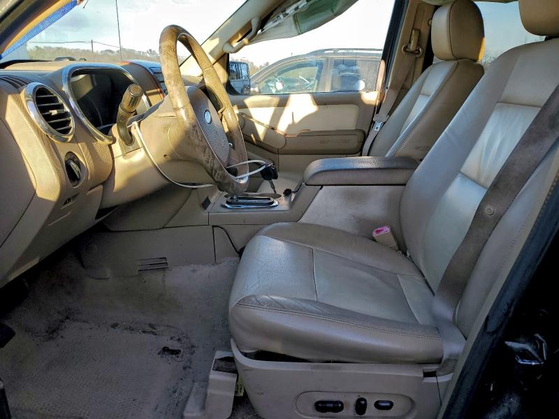Photo 7 from auction – 2007 FORD EXPLORER E with VIN 1FMEU74E67UA62204