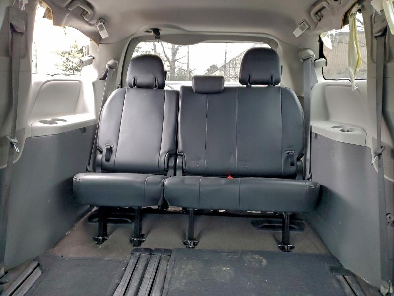 Photo 10 from auction – 2012 TOYOTA SIENNA with VIN 5TDXK3DCXCS260874