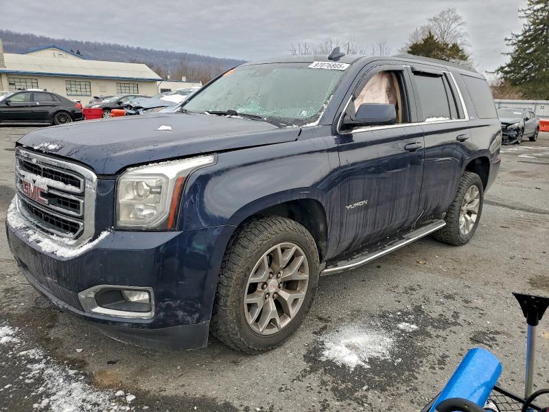 GMC YUKON 2017 con VIN 1GKS2BKC8HR366614 - Foto de la subasta