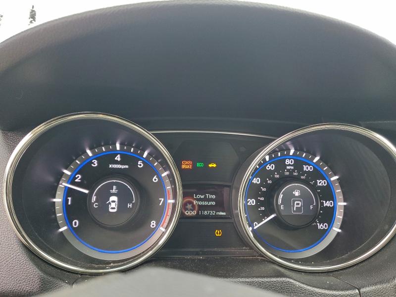 Photo 9 from auction – 2012 HYUNDAI SONATA SE with VIN 5NPEC4AC0CH435329