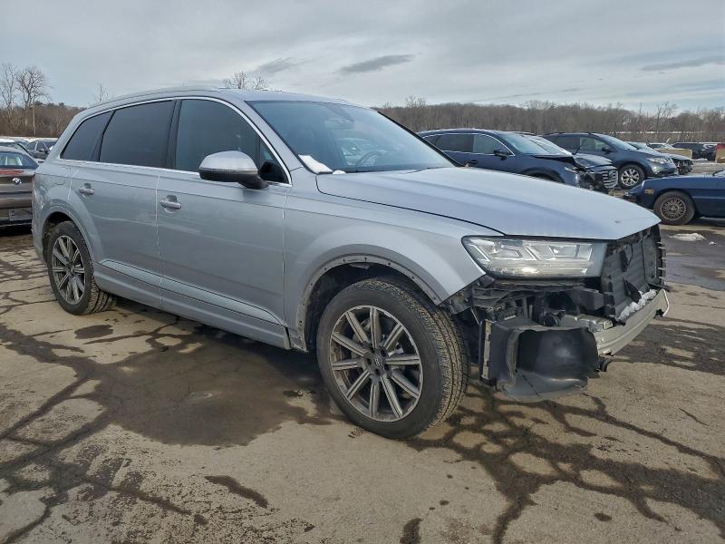 Photo 4 from auction – 2019 AUDI Q7 PREMIUM with VIN WA1LAAF71KD003631