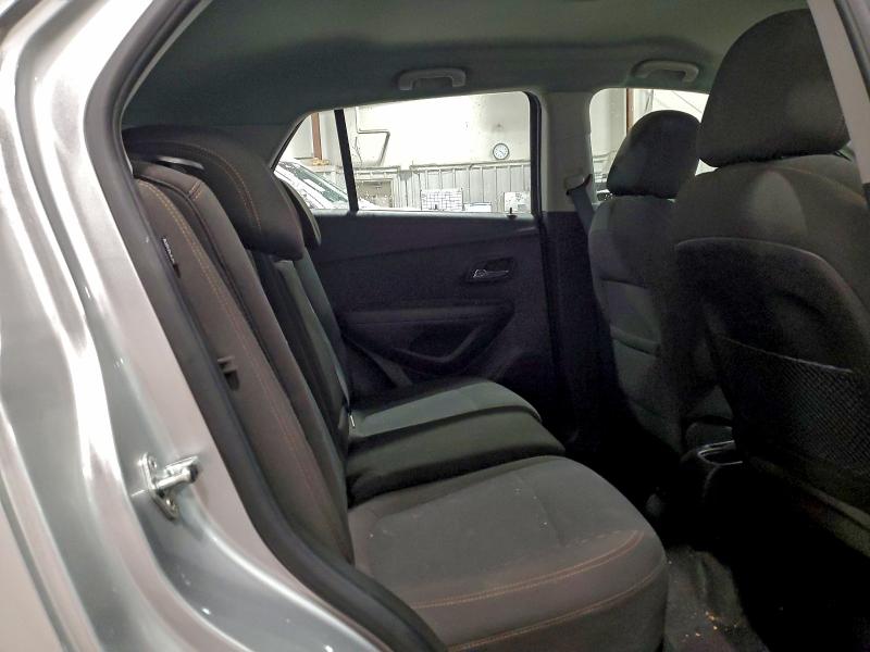 Photo 11 from auction – 2018 CHEVROLET TRAX LS with VIN KL7CJNSBXJB569401