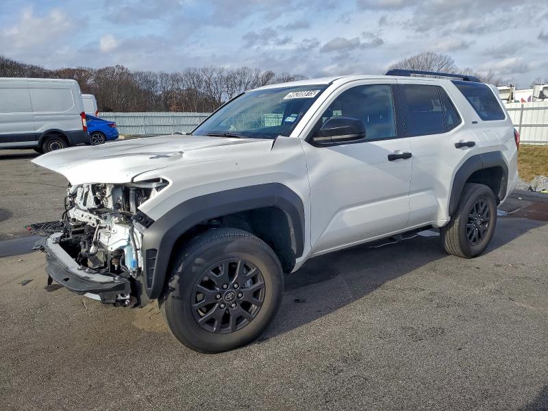 TOYOTA 4RUNNER SR 2025 with VIN JTEVA5AR0S5003625 - Photo from auction