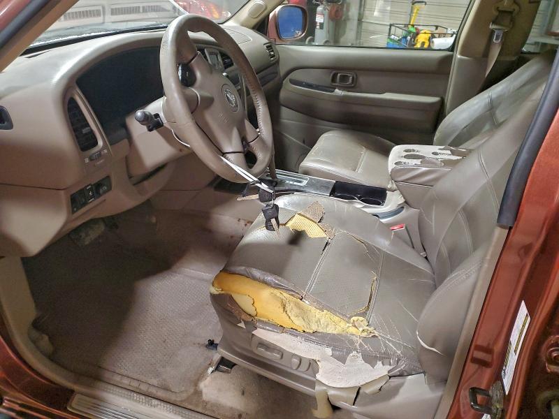 Photo 7 from auction – 2004 NISSAN PATHFINDER with VIN JN8DR09Y34W913522