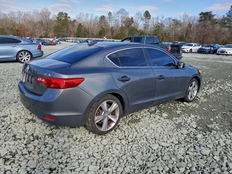 Photo 3 from auction – 2013 ACURA ILX 20 TEC with VIN 19VDE1F77DE007336