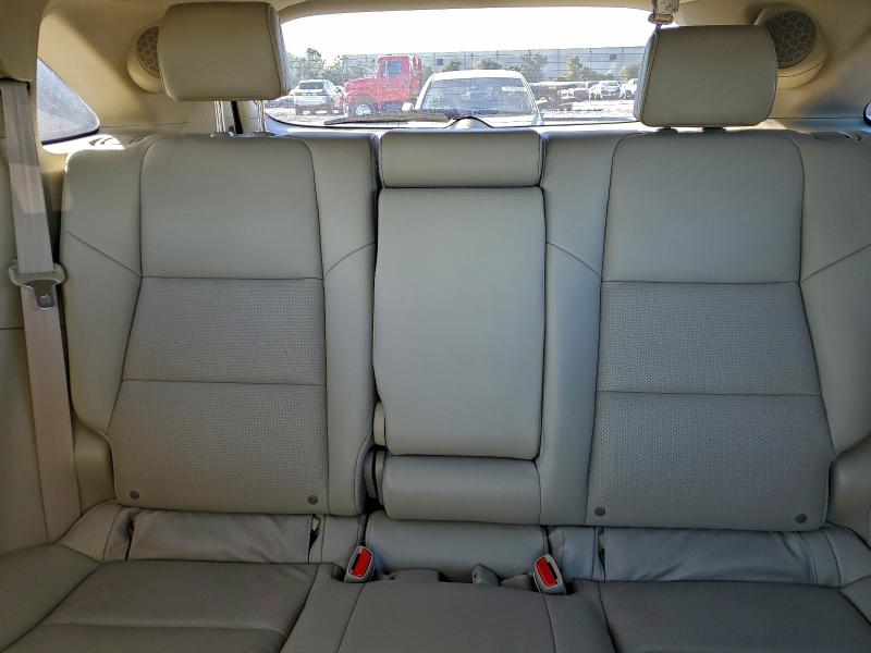 Photo 10 from auction – 2016 ACURA RDX ADVANC with VIN 5J8TB4H72GL029428