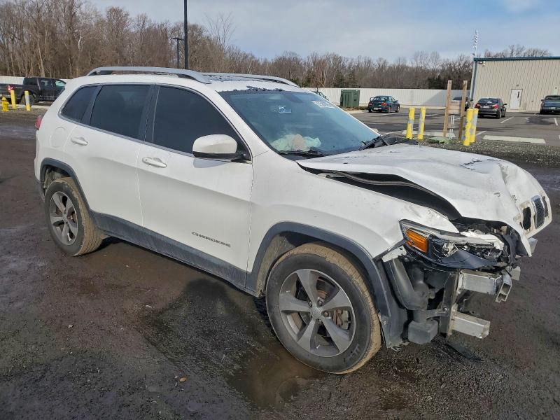 Photo 4 from auction – 2019 JEEP CHEROKEE with VIN 1C4PJMDX1KD294823