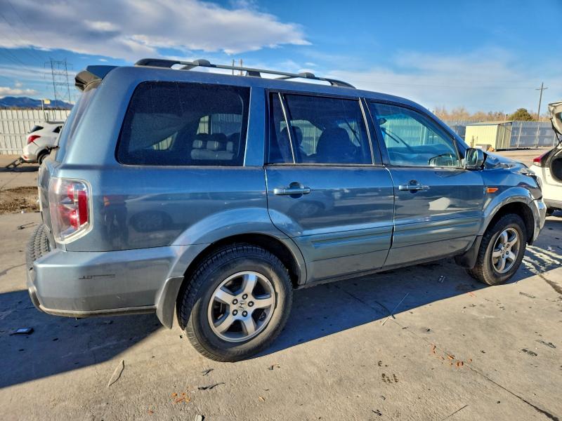 Photo 3 from auction – 2006 HONDA PILOT EX with VIN 2HKYF18756H525897