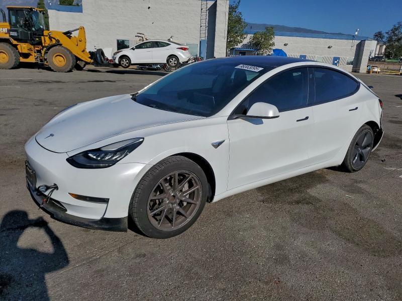TESLA MODEL 3 2018 with VIN 5YJ3E1EA6JF044383 - Photo from auction