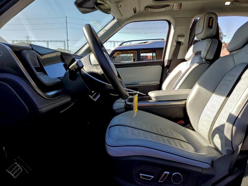 Photo 7 from auction – 2023 RIVIAN R1T ADVENT with VIN 7FCTGAAA9PN020650