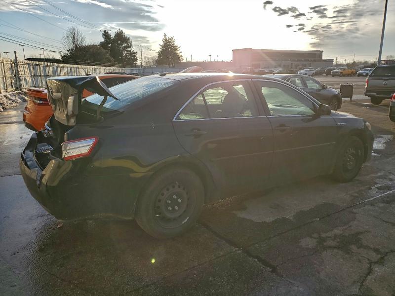 Photo 3 from auction – 2011 TOYOTA CAMRY HYBR with VIN 4T1BB3EK0BU131502