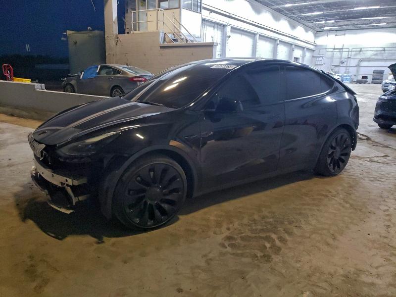 TESLA MODEL Y 2022 con VIN 7SAYGDEF1NF533439 - Foto de la subasta