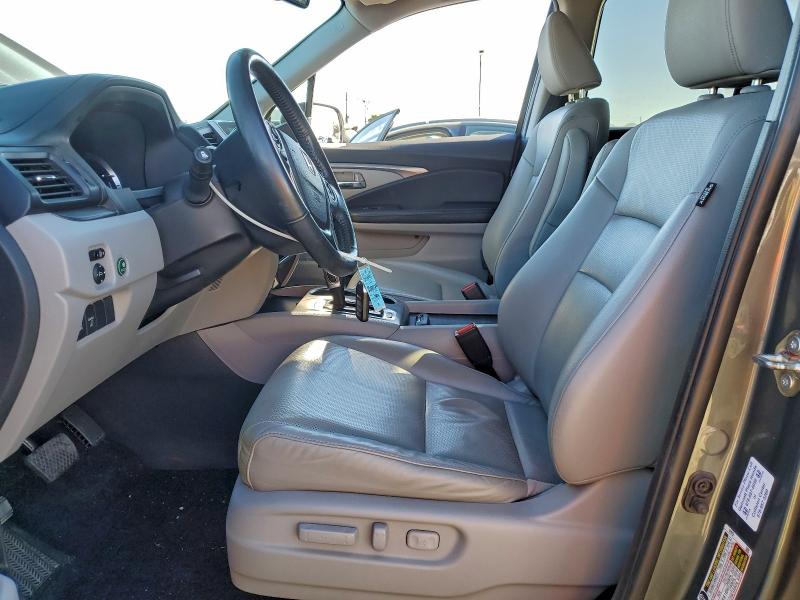Photo 7 from auction – 2019 HONDA RIDGELINE with VIN 5FPYK3F63KB001455