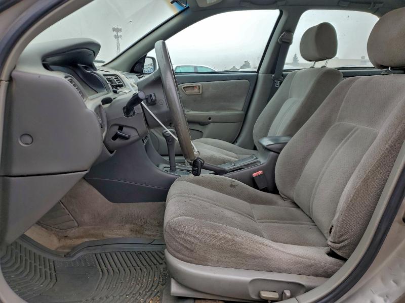 Photo 7 from auction – 2001 TOYOTA CAMRY LE with VIN 4T1BF22K71U124564