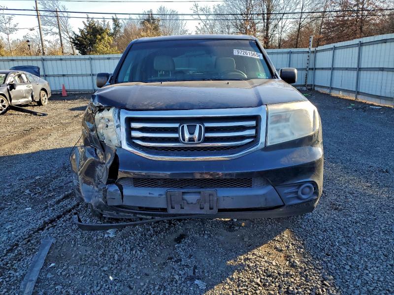Photo 5 from auction – 2012 HONDA PILOT LX with VIN 5FNYF4H25CB083493