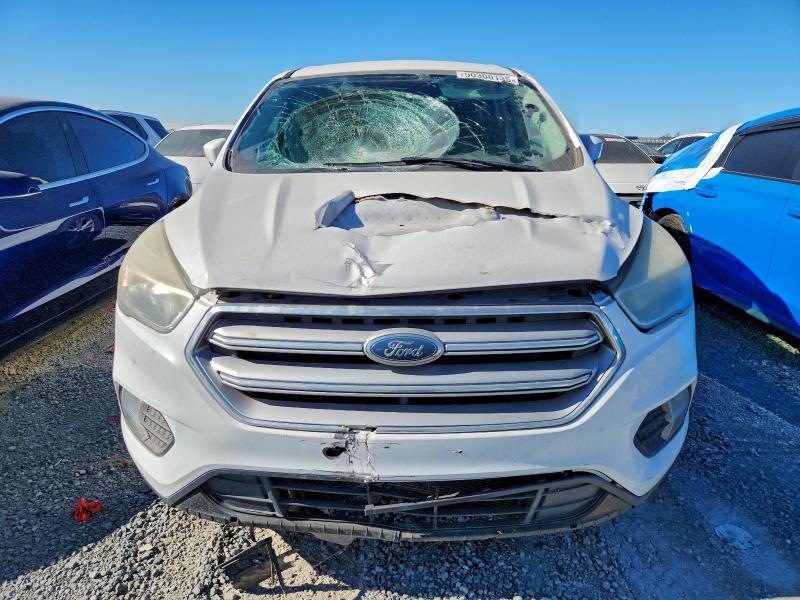 Photo 5 from auction – 2017 FORD ESCAPE SE with VIN 1FMCU0GD4HUD12087