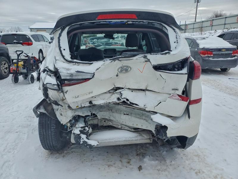 Photo 6 from auction – 2020 HYUNDAI TUCSON SE with VIN KM8J2CA42LU230455