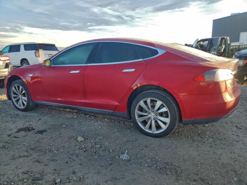 Photo 2 from auction – 2014 TESLA MODEL S with VIN 5YJSA1S14EFP33100