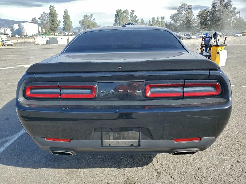Photo 6 from auction – 2019 DODGE CHALLENGER with VIN 2C3CDZAG6KH680152