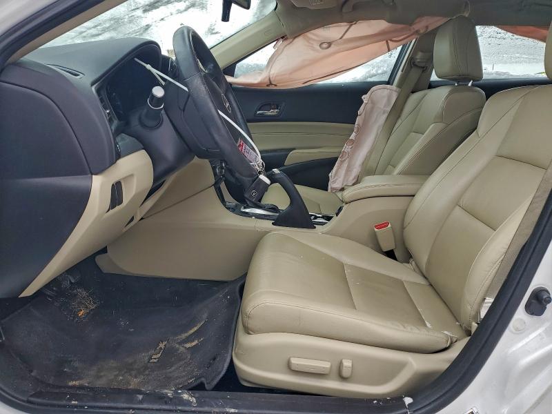 Photo 7 from auction – 2016 ACURA ILX BASE W with VIN 19UDE2F34GA018474
