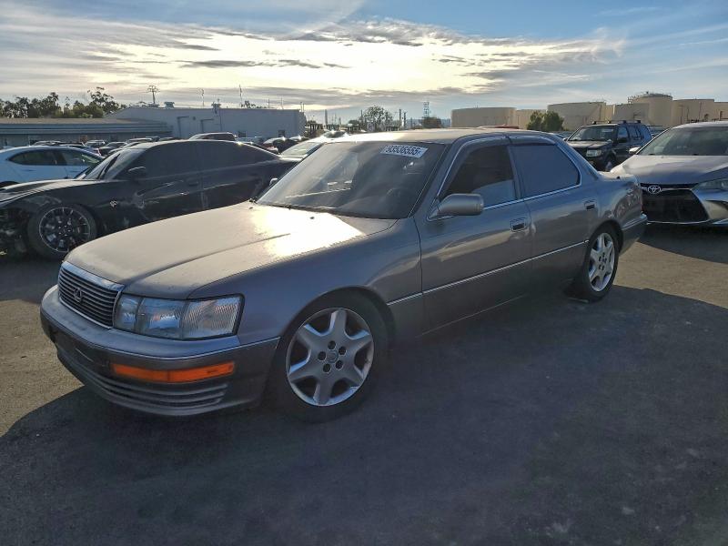 LEXUS LS 400 1993 with VIN JT8UF11E2P0148014 - Photo from auction