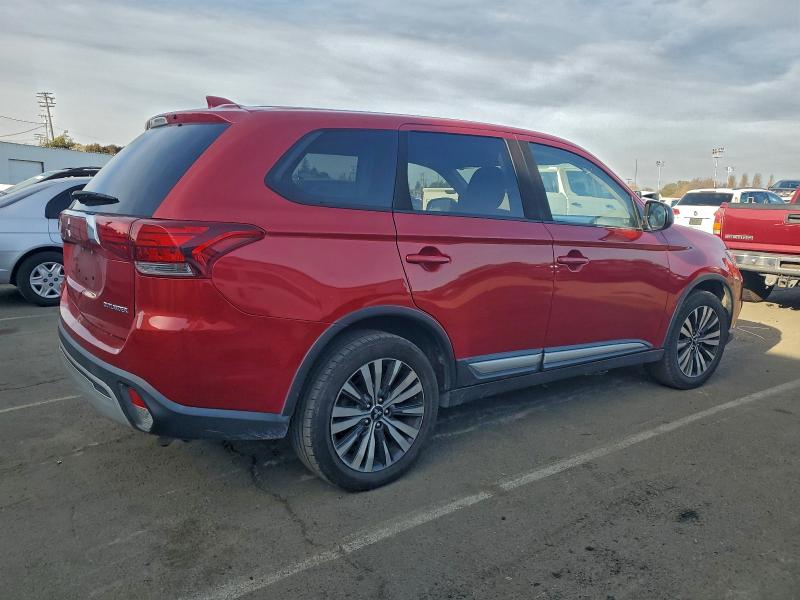 Photo 3 from auction – 2019 MITSUBISHI OUTLANDER with VIN JA4AD2A39KZ009494