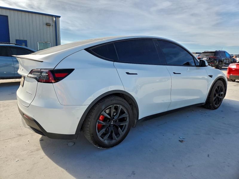 Photo 3 from auction – 2020 TESLA MODEL Y with VIN 5YJYGDEF4LF014847