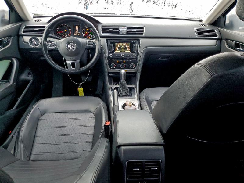 Photo 8 from auction – 2015 VOLKSWAGEN PASSAT SE with VIN 1VWBS7A35FC016333