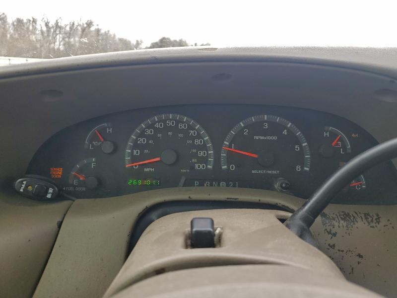 Photo 9 from auction – 2002 FORD F150 SUPER with VIN 1FTRW08L02KD94143