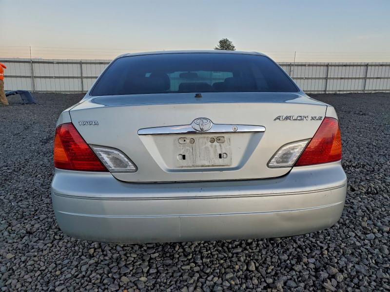 Photo 6 from auction – 2000 TOYOTA AVALON XL with VIN 4T1BF28B6YU018107