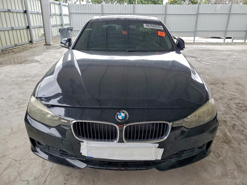 Photo 5 from auction – 2015 BMW 328 with VIN WBA3B5G50FNS18034