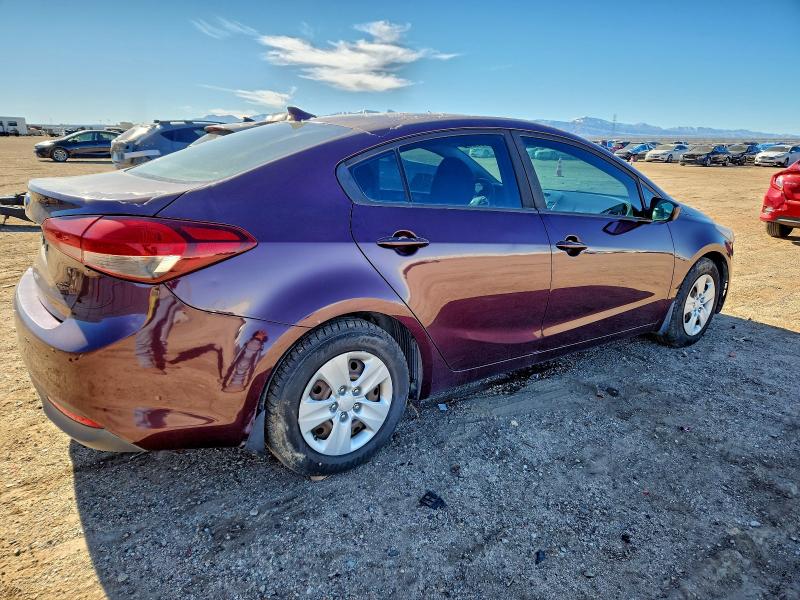 صورة رقم 3 من المزاد - 2017 KIA FORTE LX مع VIN 3KPFK4A76HE031876
