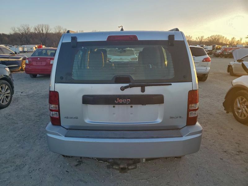 Photo 6 from auction – 2008 JEEP LIBERTY with VIN 1J8GN28K18W174680