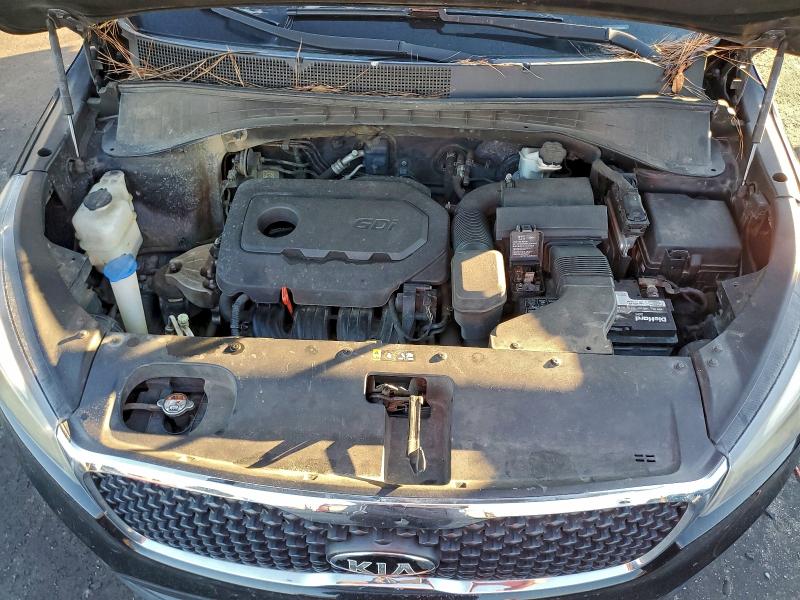 Photo 12 from auction – 2016 KIA SORENTO LX with VIN 5XYPG4A32GG096003