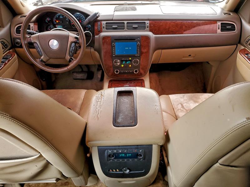 Photo 8 from auction – 2011 CHEVROLET TAHOE C150 with VIN 1GNSCCE04BR264046