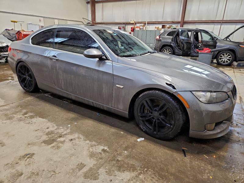 Photo 4 from auction – 2007 BMW 335 I with VIN WBAWB73547P023591