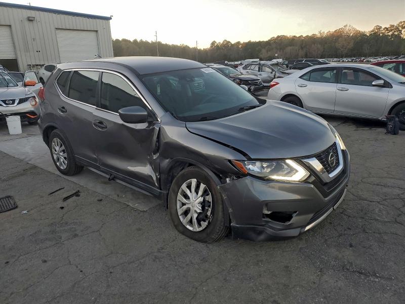 Photo 4 from auction – 2019 NISSAN ROGUE with VIN 5N1AT2MT1KC839227