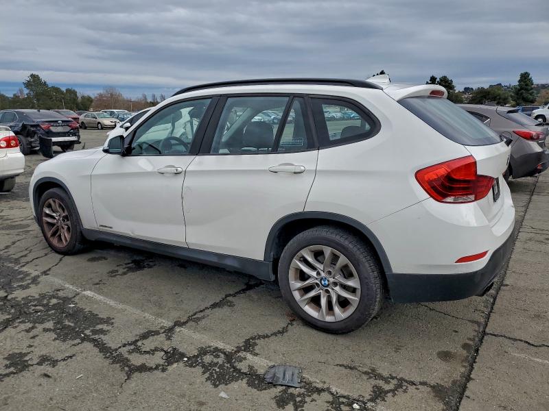 Photo 2 from auction – 2015 BMW X1 XDRIVE2 with VIN WBAVL1C59FVY24873