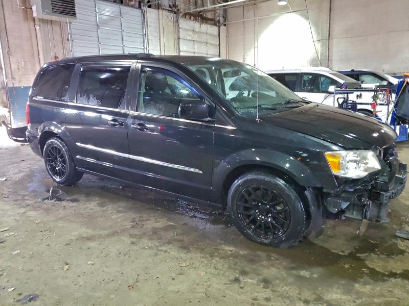 Photo 4 from auction – 2013 CHRYSLER TOWN & COU with VIN 2C4RC1BG1DR708512