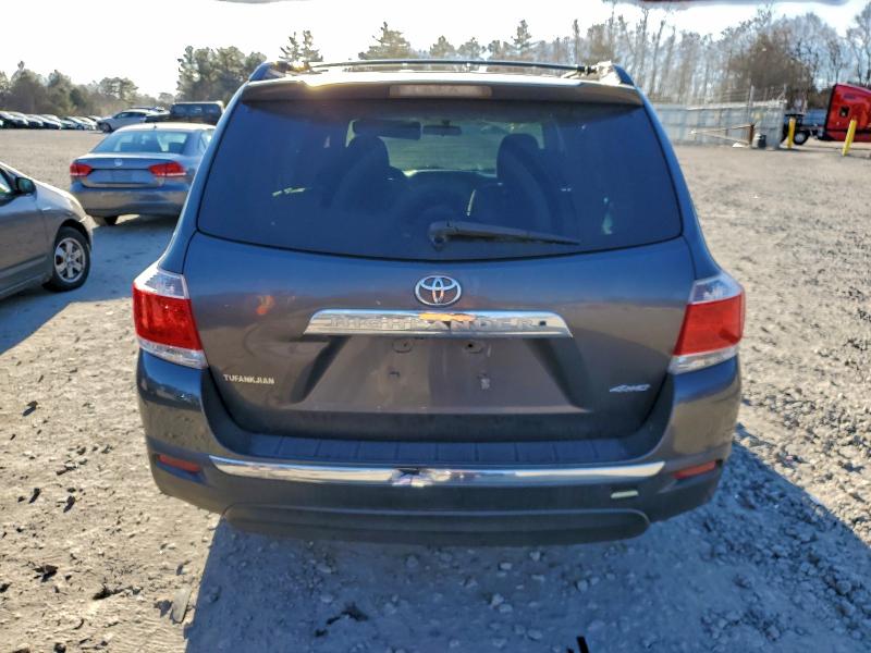 Photo 6 from auction – 2013 TOYOTA HIGHLANDER with VIN 5TDBK3EH5DS207554