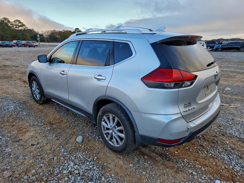 Photo 2 from auction – 2017 NISSAN ROGUE with VIN JN8AT2MT3HW392433