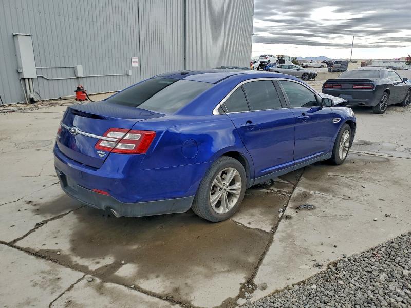 Photo 3 from auction – 2013 FORD TAURUS SEL with VIN 1FAHP2H81DG232582