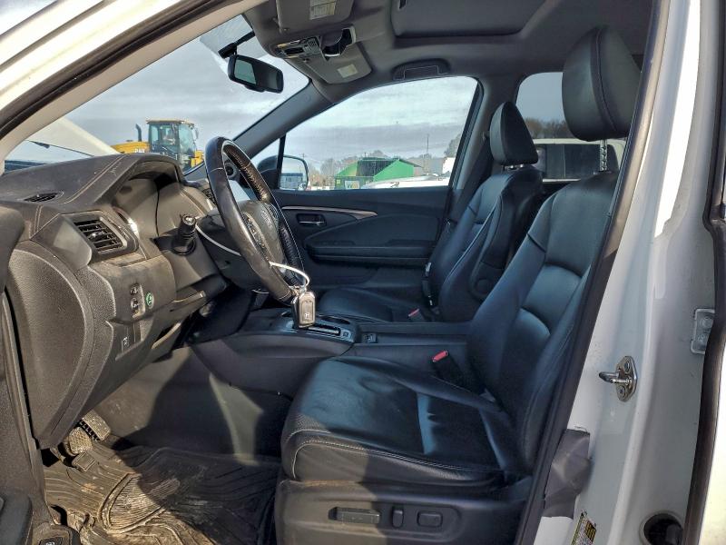 Photo 7 from auction – 2019 HONDA RIDGELINE with VIN 5FPYK3F64KB001352