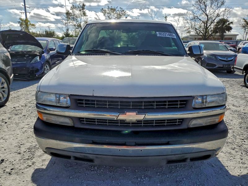 Photo 5 from auction – 2002 CHEVROLET SILVERADO with VIN 2GCEC19V121196863
