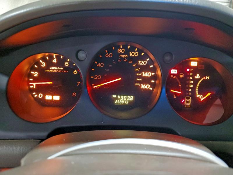 Photo 9 from auction – 2001 ACURA 3.5RL with VIN JH4KA96531C000201