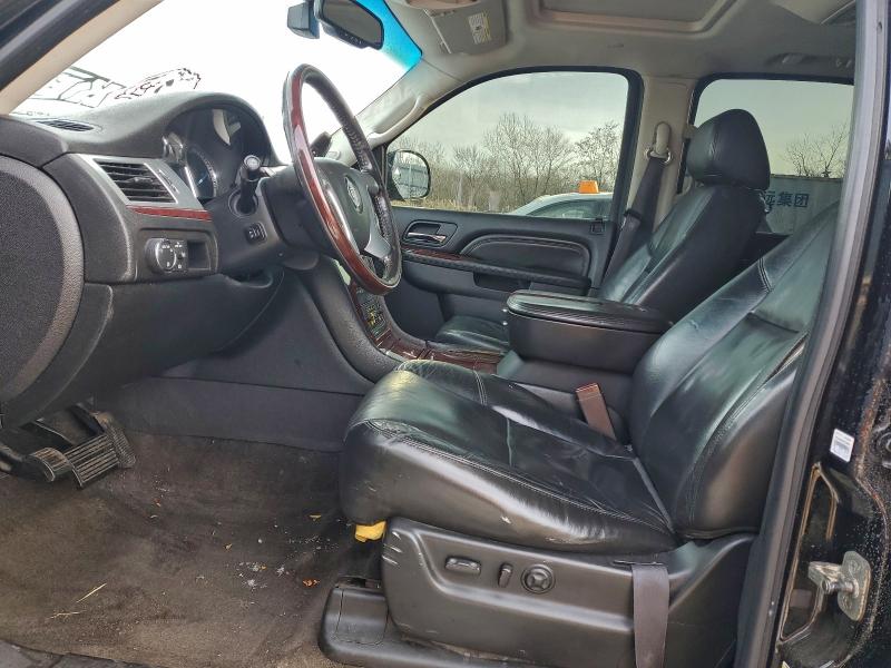 Photo 7 from auction – 2011 CADILLAC ESCALADE E with VIN 1GYS4HEF8BR136958