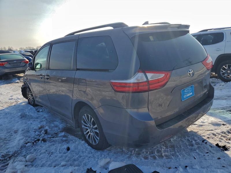 Photo 2 from auction – 2019 TOYOTA SIENNA with VIN 5TDYZ3DC1KS017050