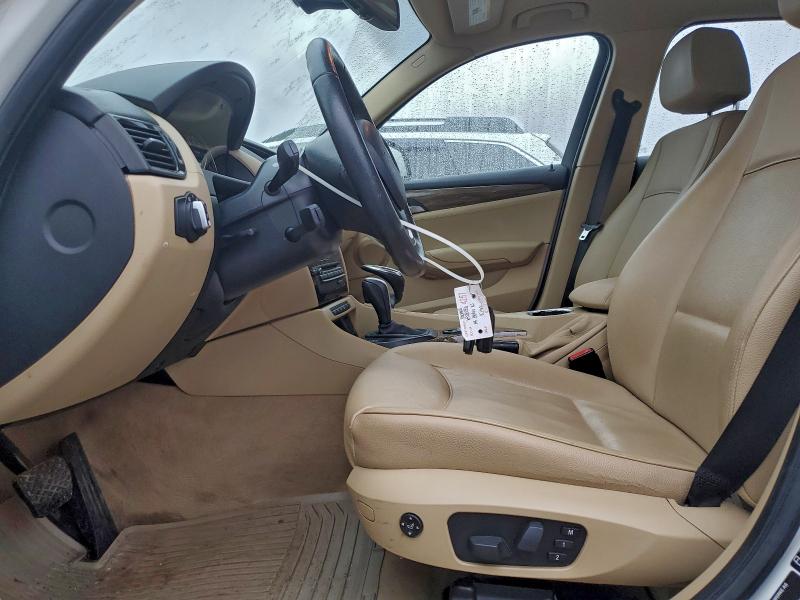 Photo 7 from auction – 2014 BMW X1 XDRIVE3 with VIN WBAVM5C53EVV92662
