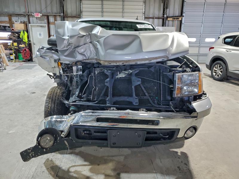 Photo 5 from auction – 2010 GMC SIERRA C15 with VIN 1GTSCTEX2AZ263370