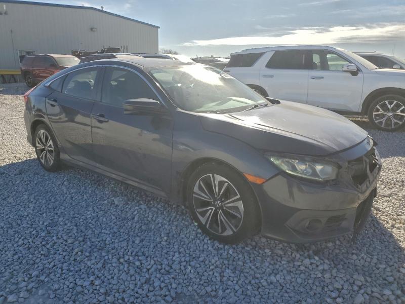 Photo 4 from auction – 2017 HONDA CIVIC with VIN 2HGFC1F39HH635316